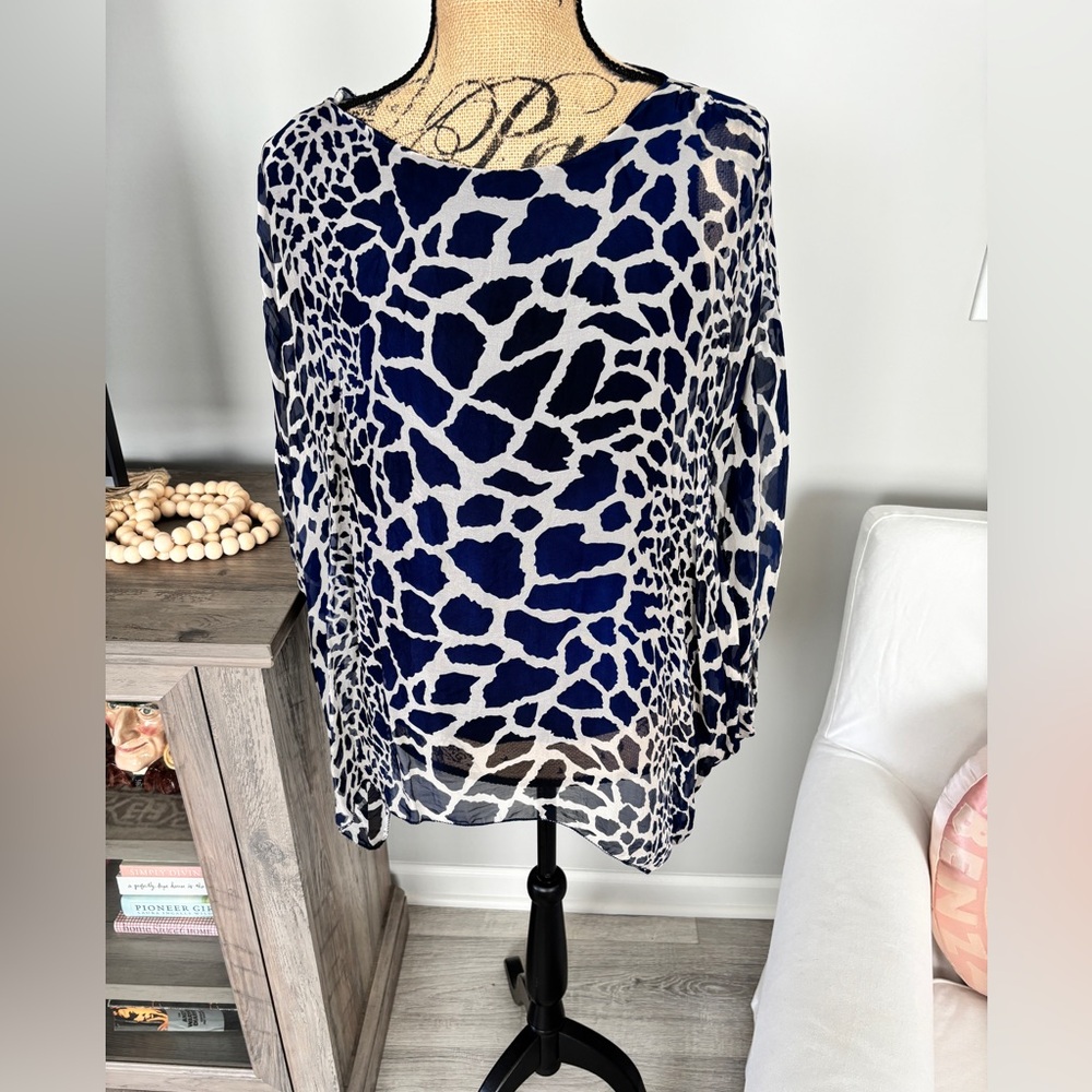Bolufe Blue and Cream Animal Print Women's Top Silk O/S